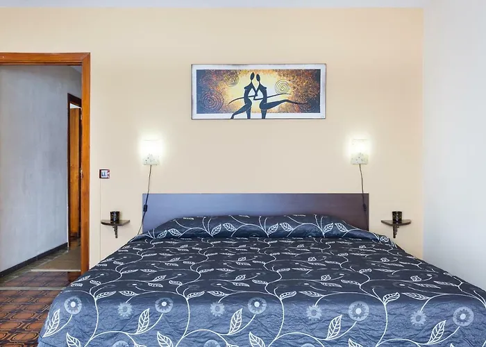 Stunning Views At Tenerife 塔科龙特